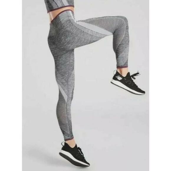 Athleta Legging Womens Size XS Impact 7/8 Tight Heather Gray Seamless High Waist - Picture 3 of 6